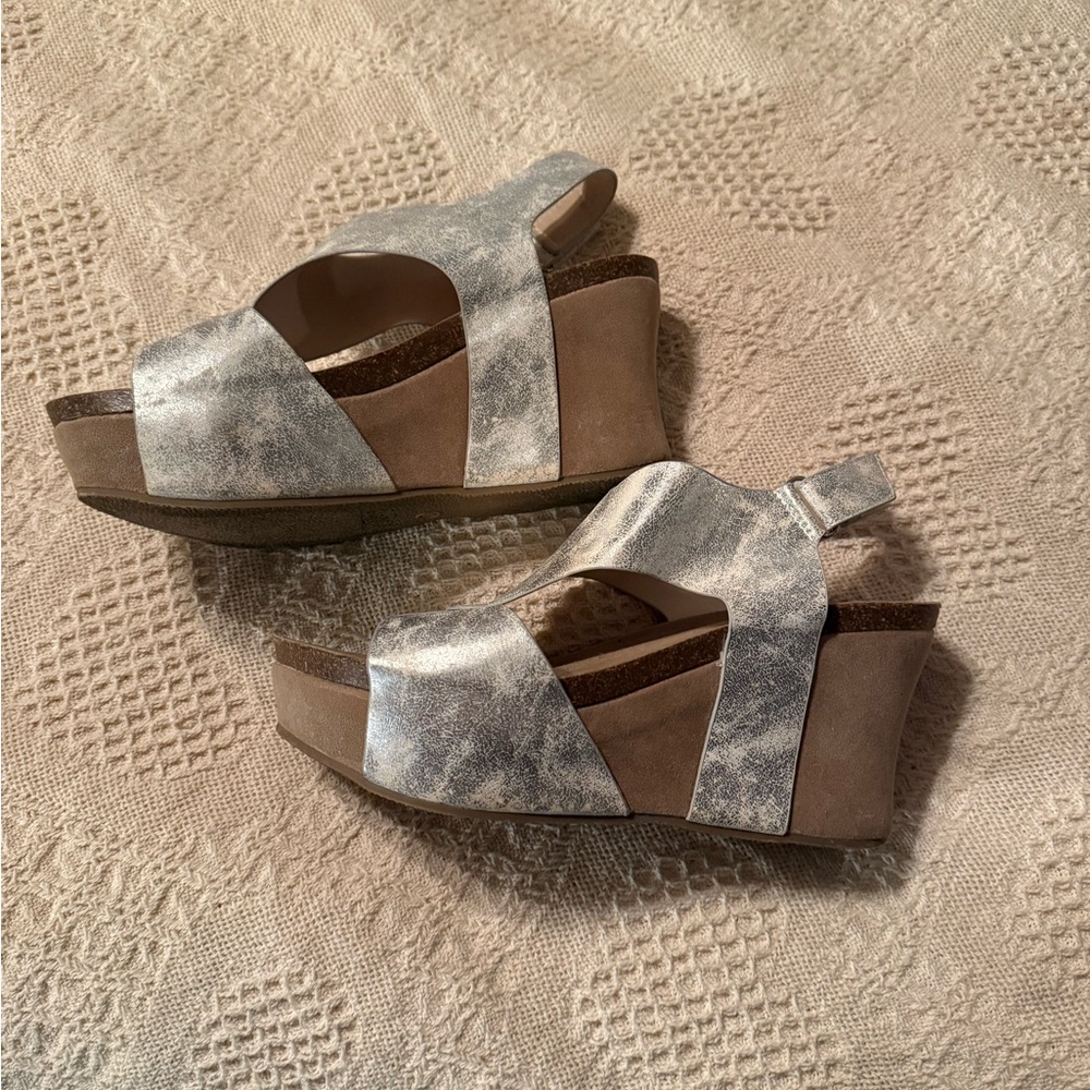 Nature Breeze Silver Wedge Sandals - Picture 3 of 6